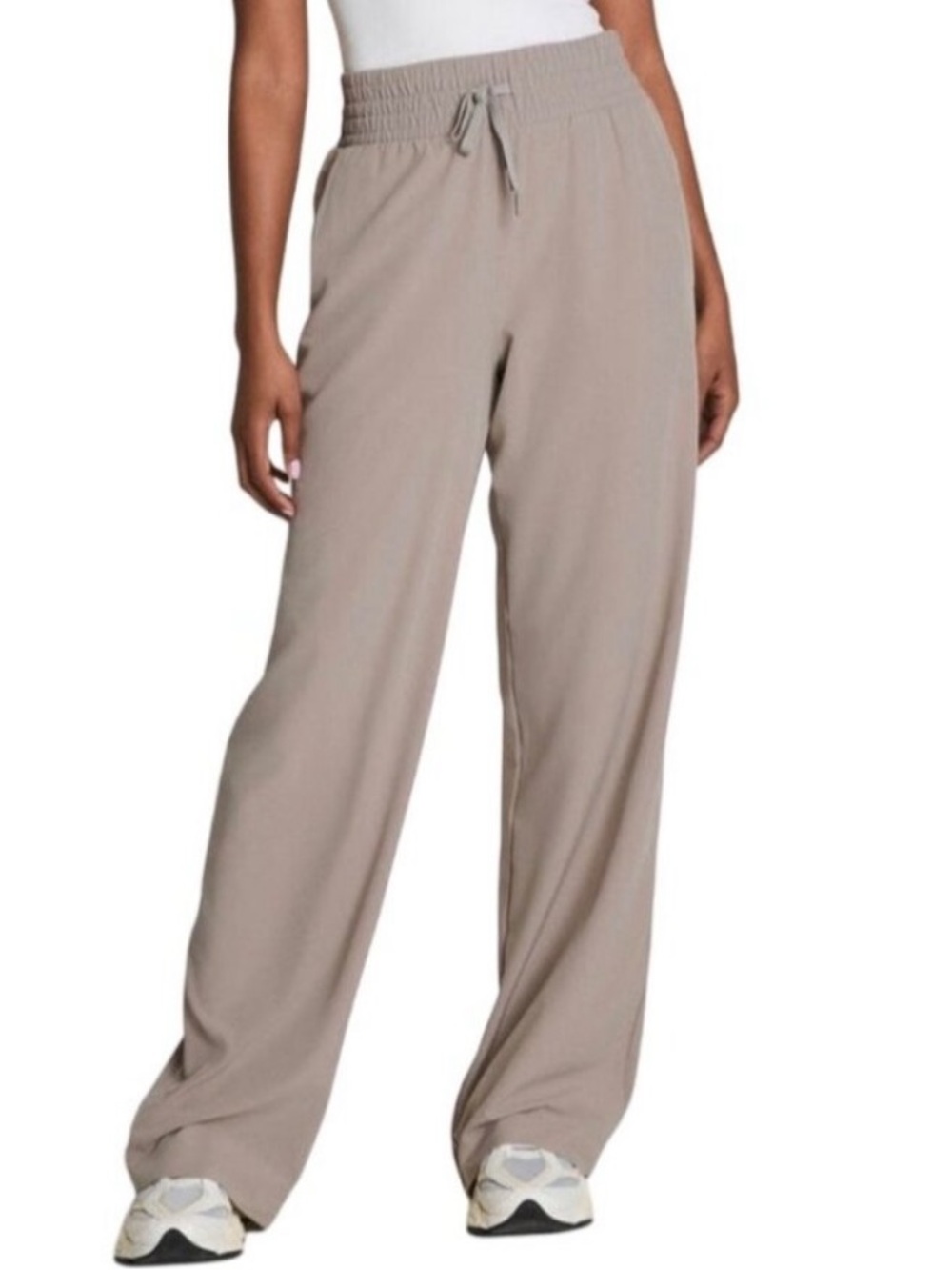 🍑NWT SPANX Silky soft On The Move Wide leg Pants in Stone grey🍑